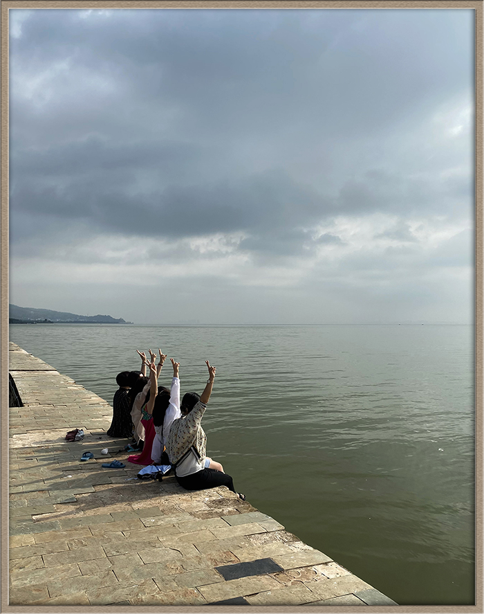 三等獎《面朝大?！罚ü矩攧詹浚?jpg