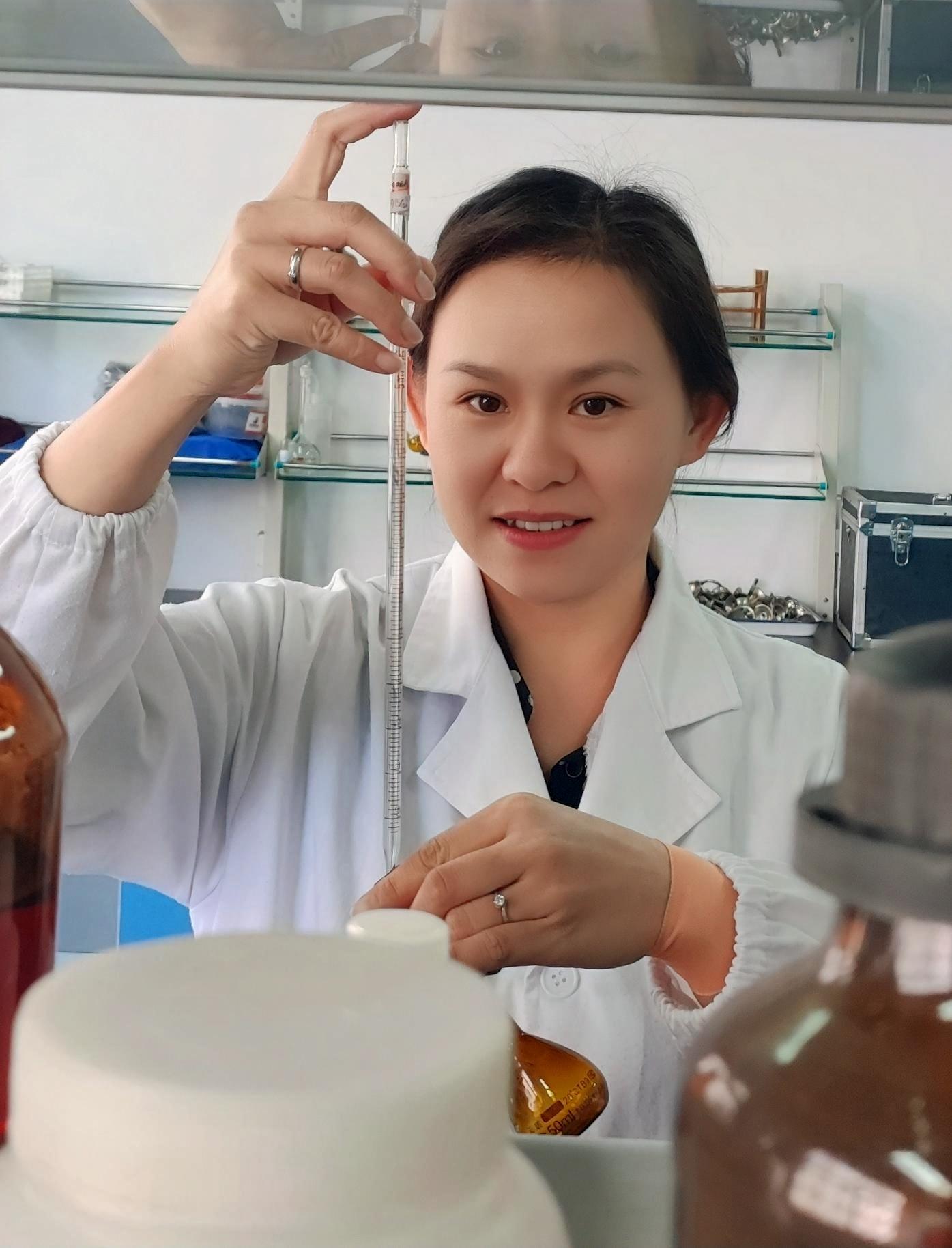 姚媛�?.jpg 姚媛�?.jpg